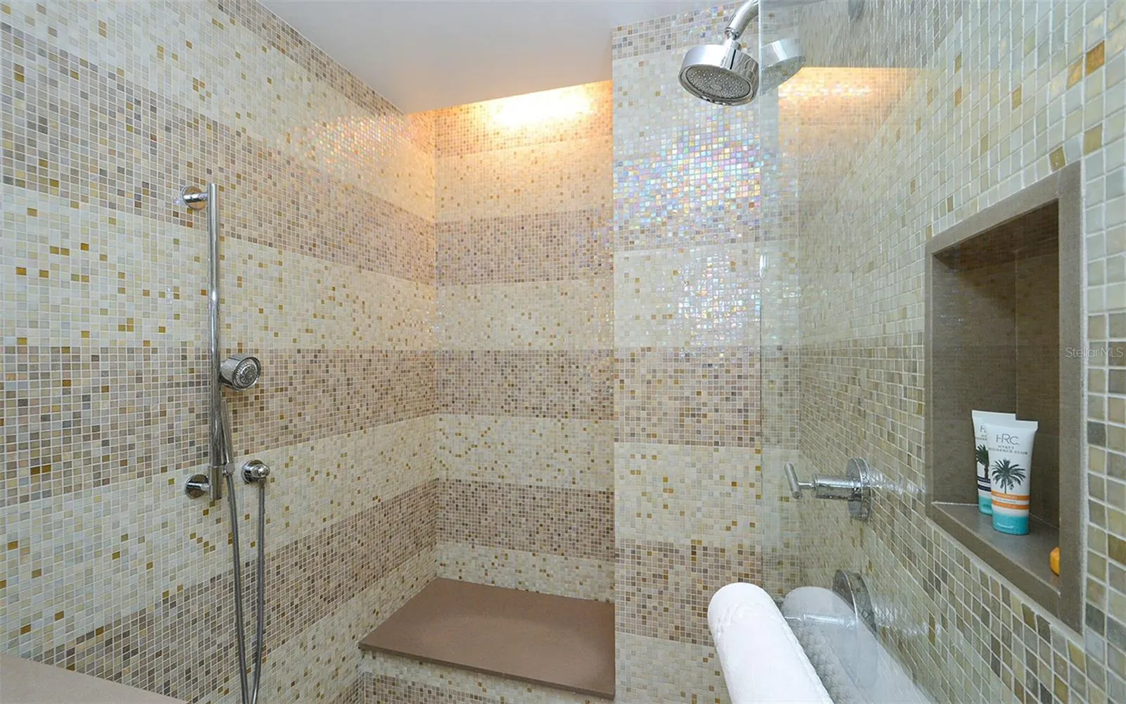 915 SEASIDE DR #613, Weeks 32-33 #613, Weeks 32-33