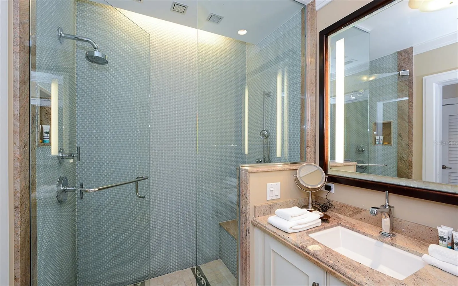 915 SEASIDE DR #613, Weeks 32-33 #613, Weeks 32-33