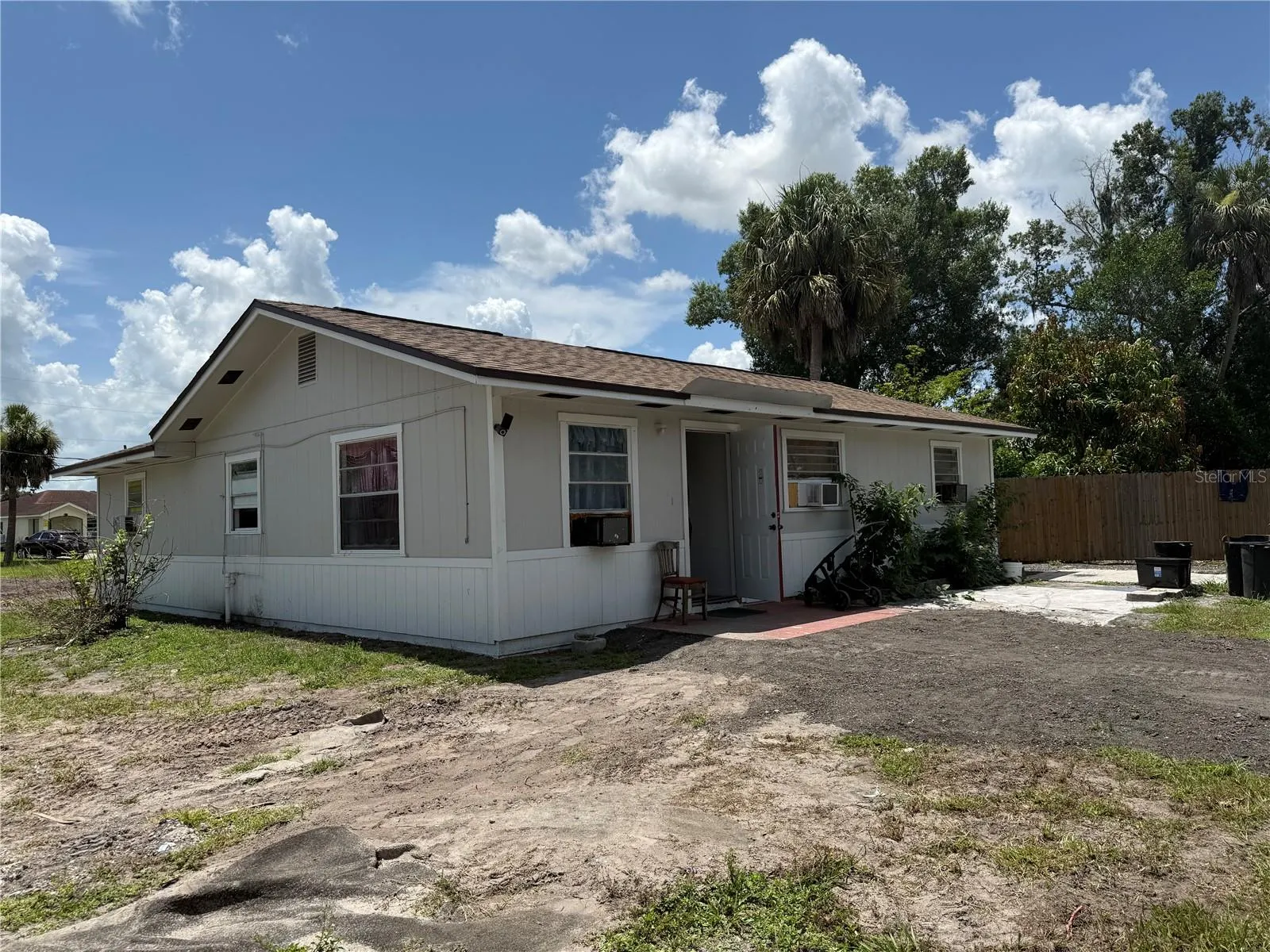 401 CITRUS AVE