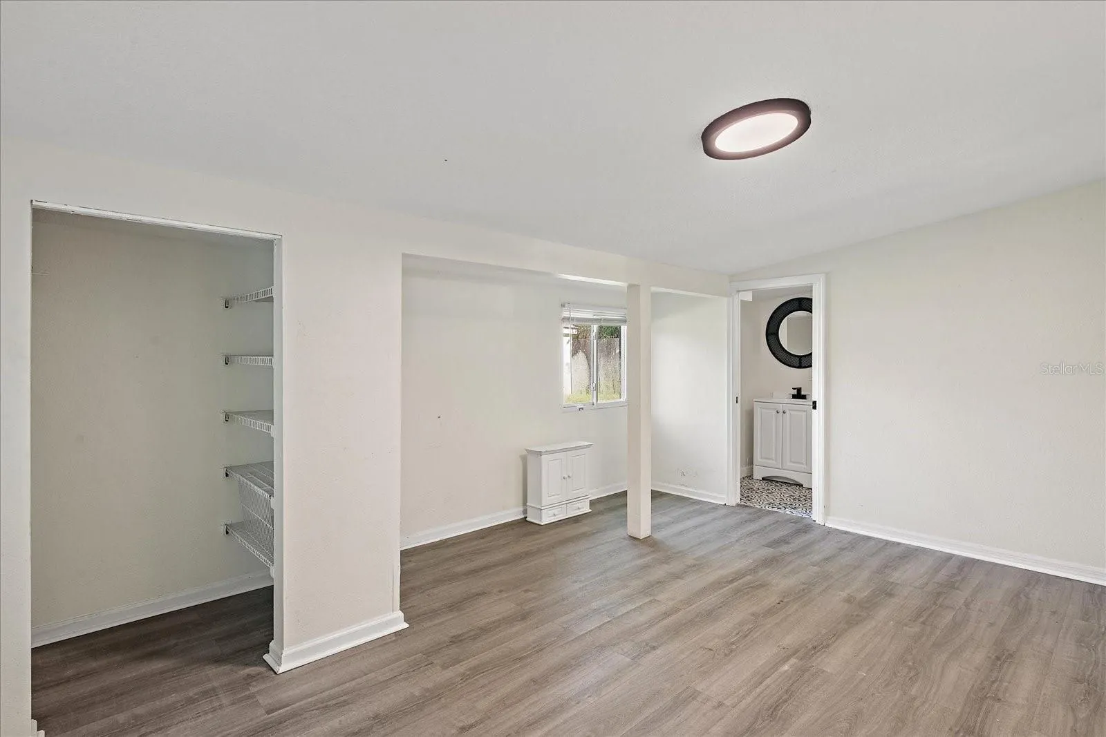 403 PINEWOOD AVE