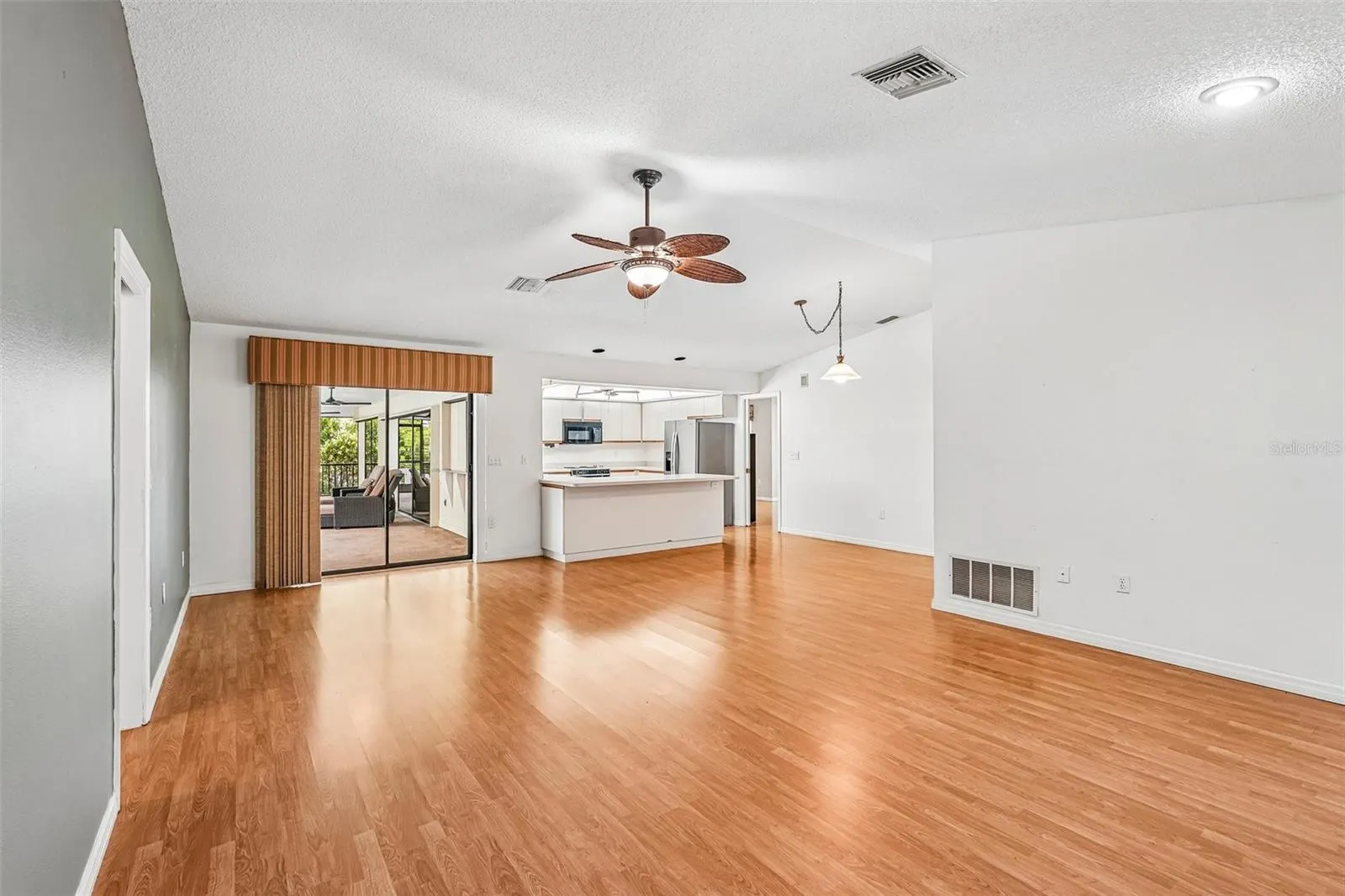 1305 SORRENTO WOODS BLVD