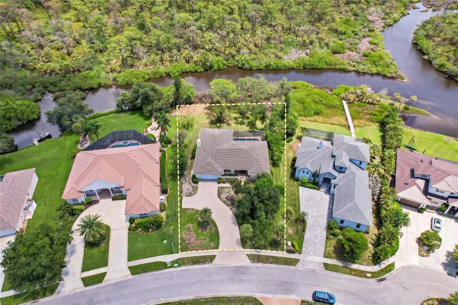 1305 SORRENTO WOODS BLVD