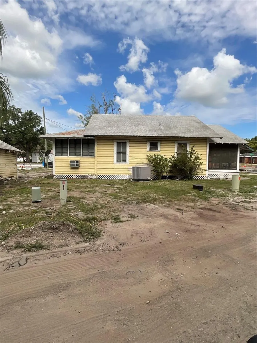 628 E MAGNOLIA ST