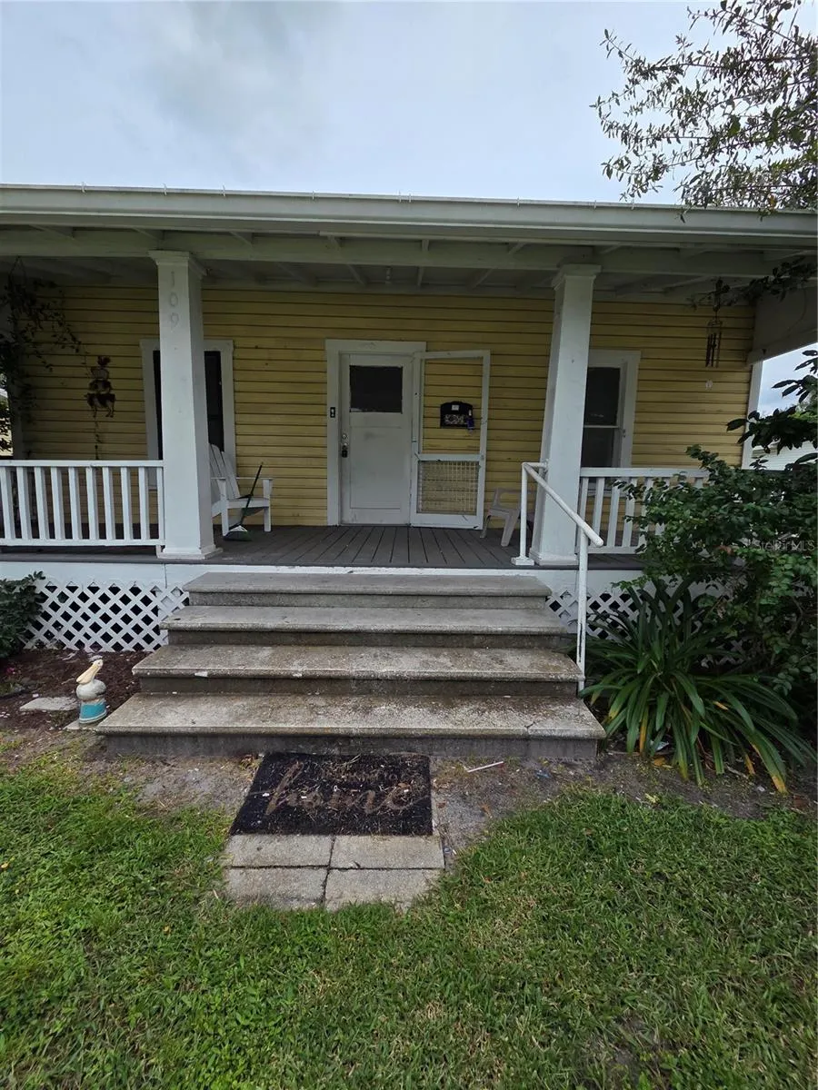 628 E MAGNOLIA ST