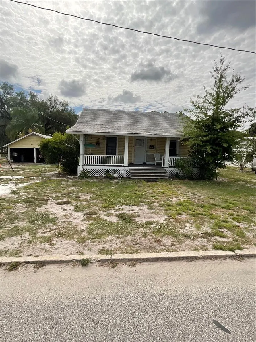 628 E MAGNOLIA ST
