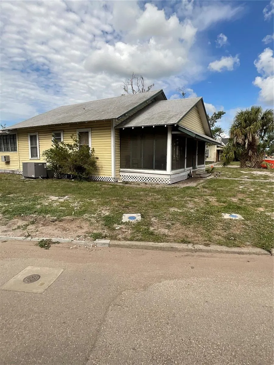 628 E MAGNOLIA ST