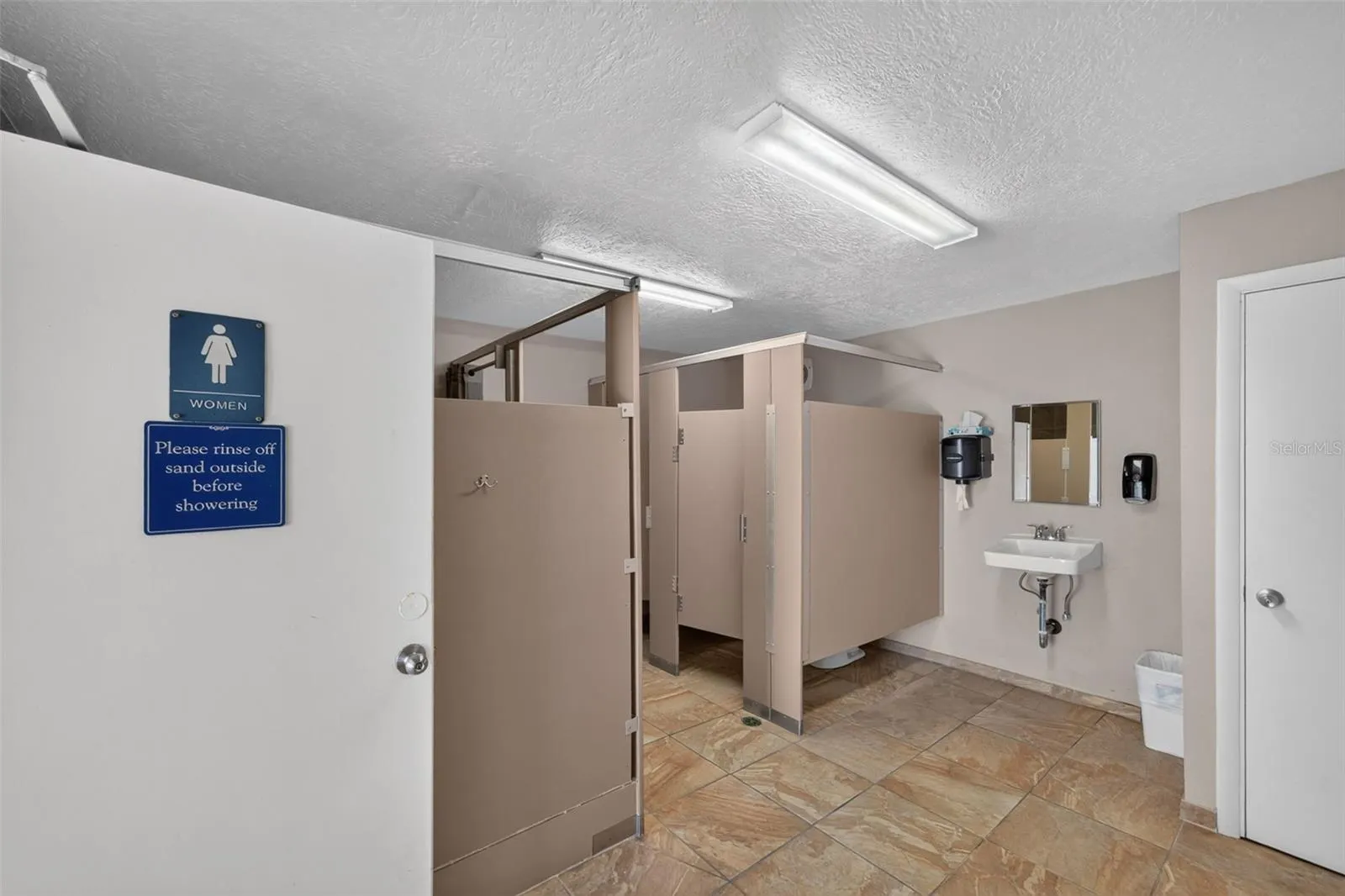 4390 EXETER DR #107 #107