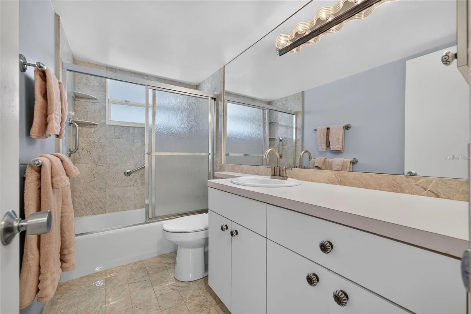 4390 EXETER DR #107 #107