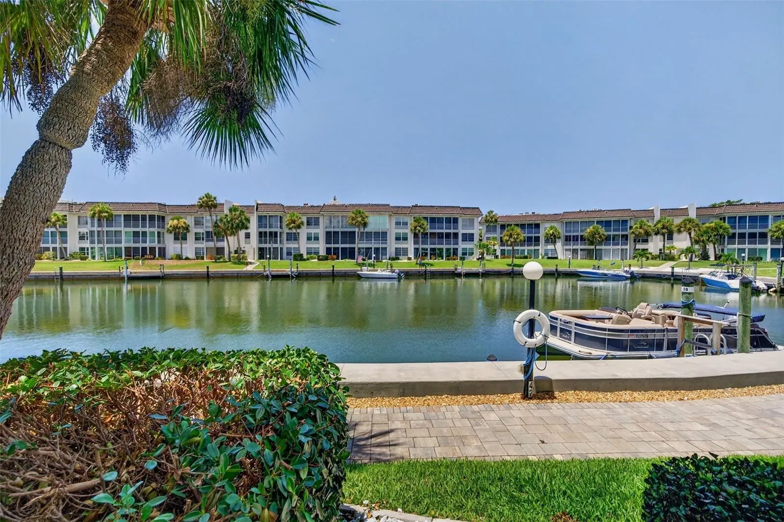 4390 EXETER DR #107 #107