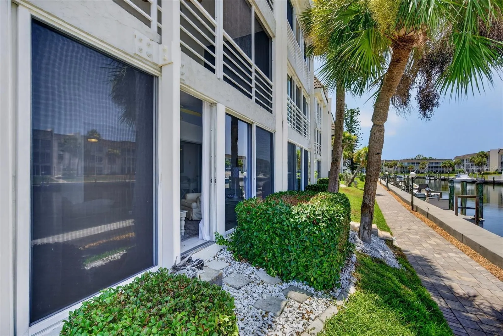 4390 EXETER DR #107 #107