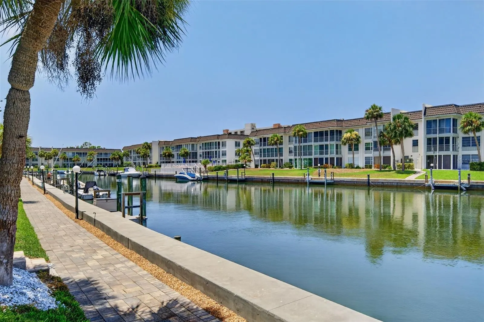 4390 EXETER DR #107 #107