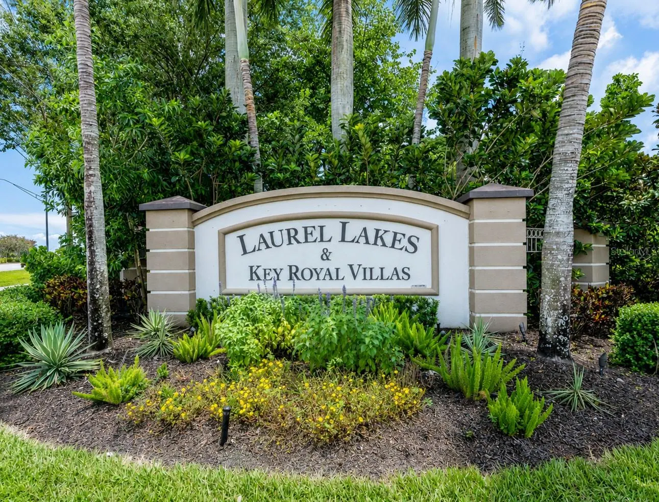 8294 KEY ROYAL CIR #1631 #1631