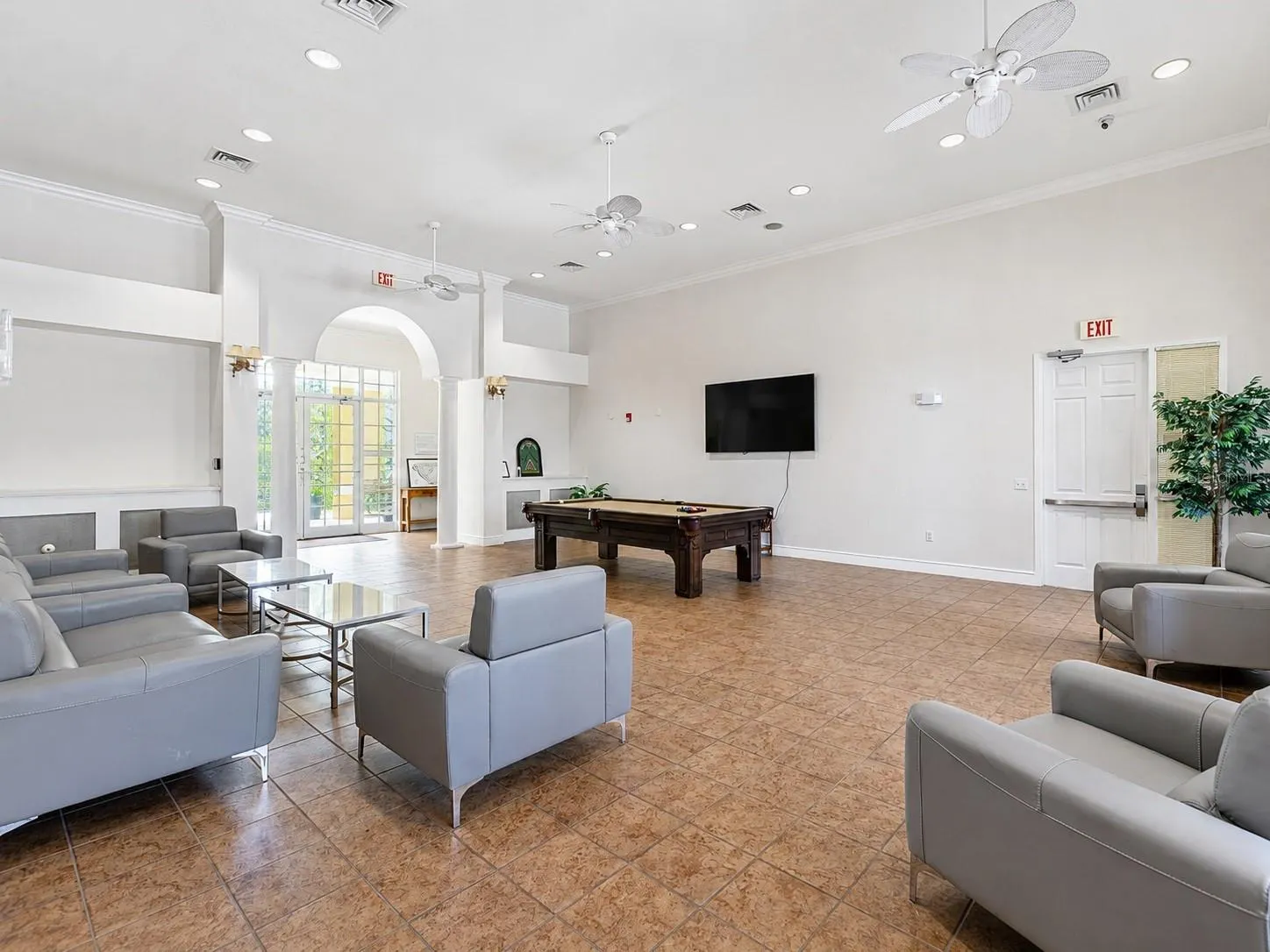 8294 KEY ROYAL CIR #1631 #1631
