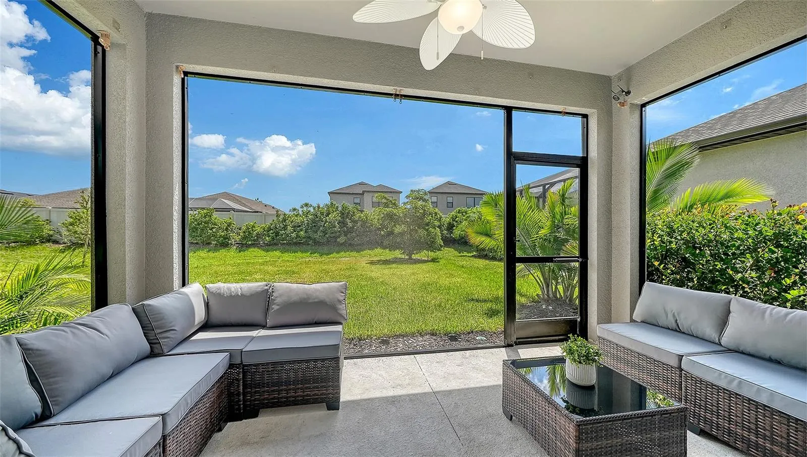 15336 ISLA PALMA LN