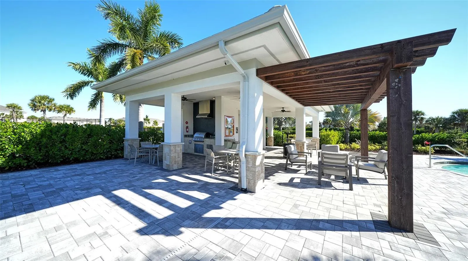 15336 ISLA PALMA LN