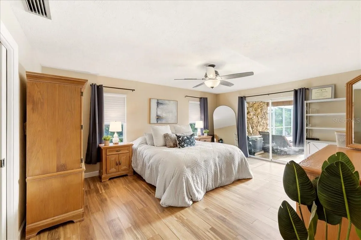 413 SIGNORELLI DR
