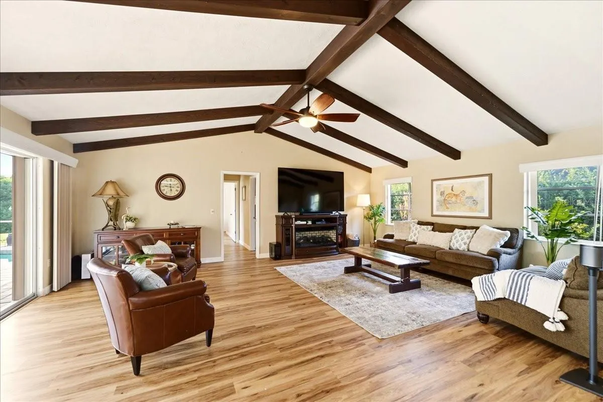 413 SIGNORELLI DR
