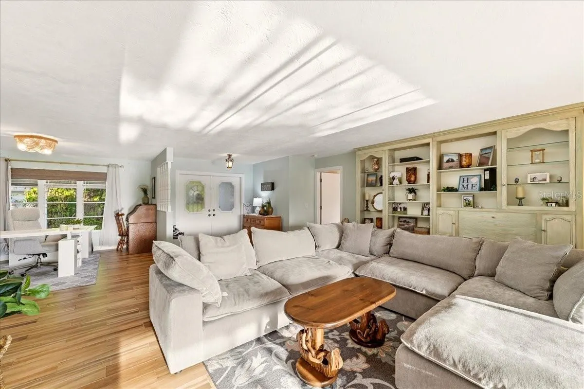 413 SIGNORELLI DR