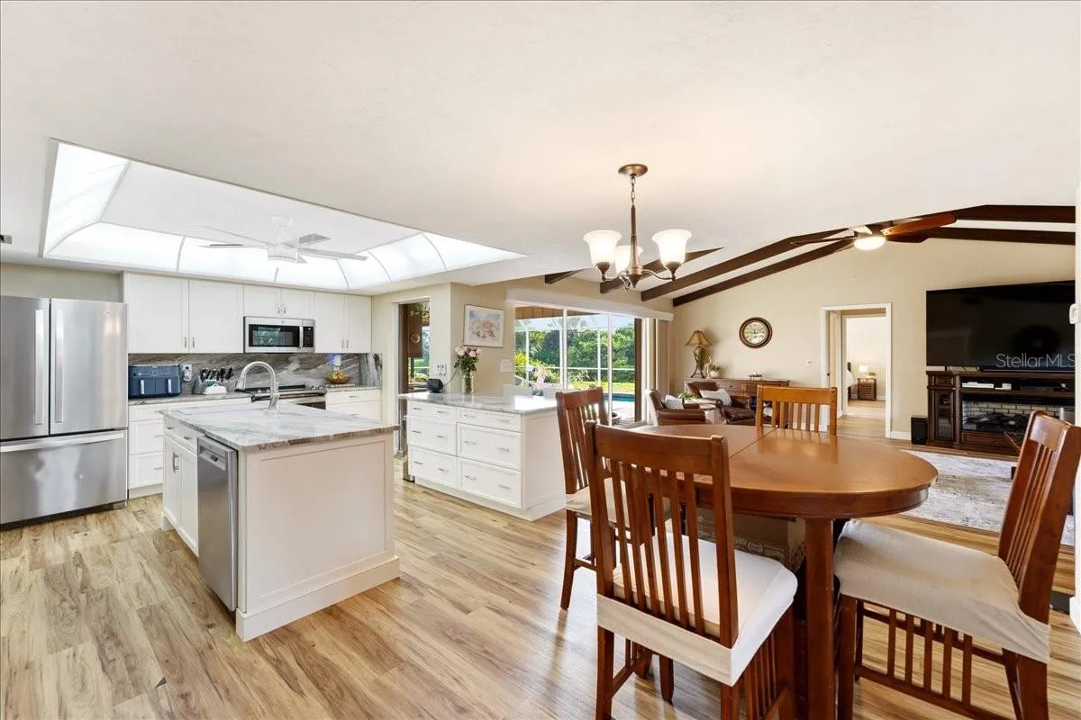 413 SIGNORELLI DR