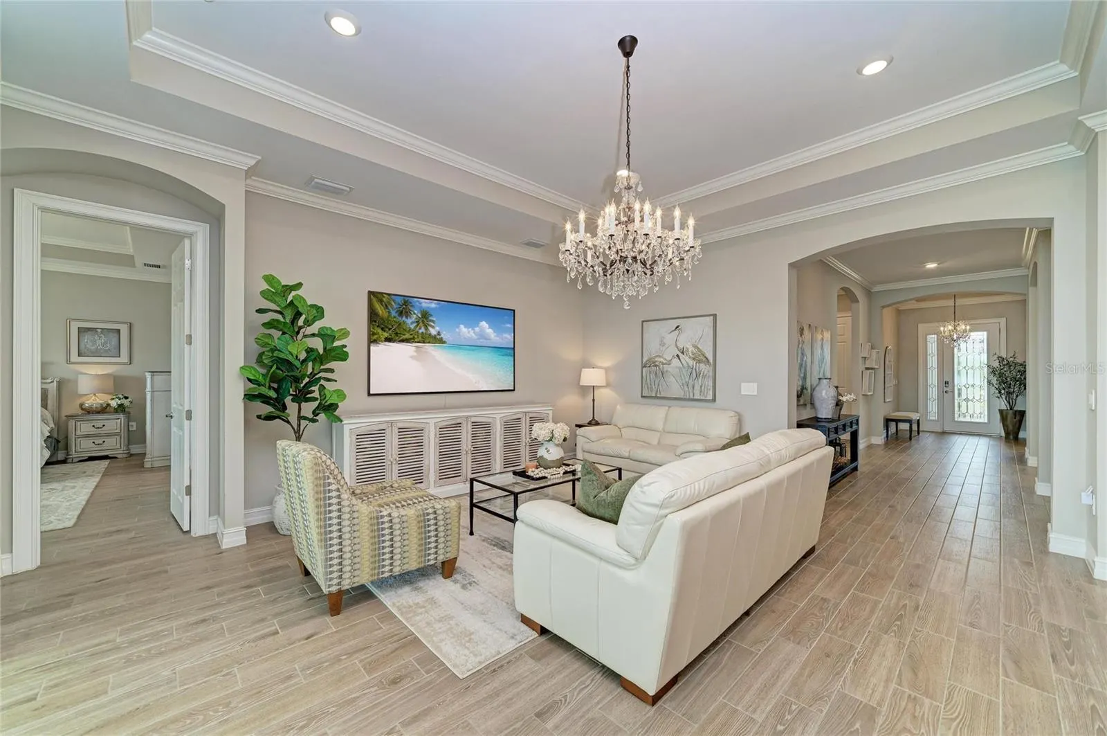 289 VILLORESI BLVD