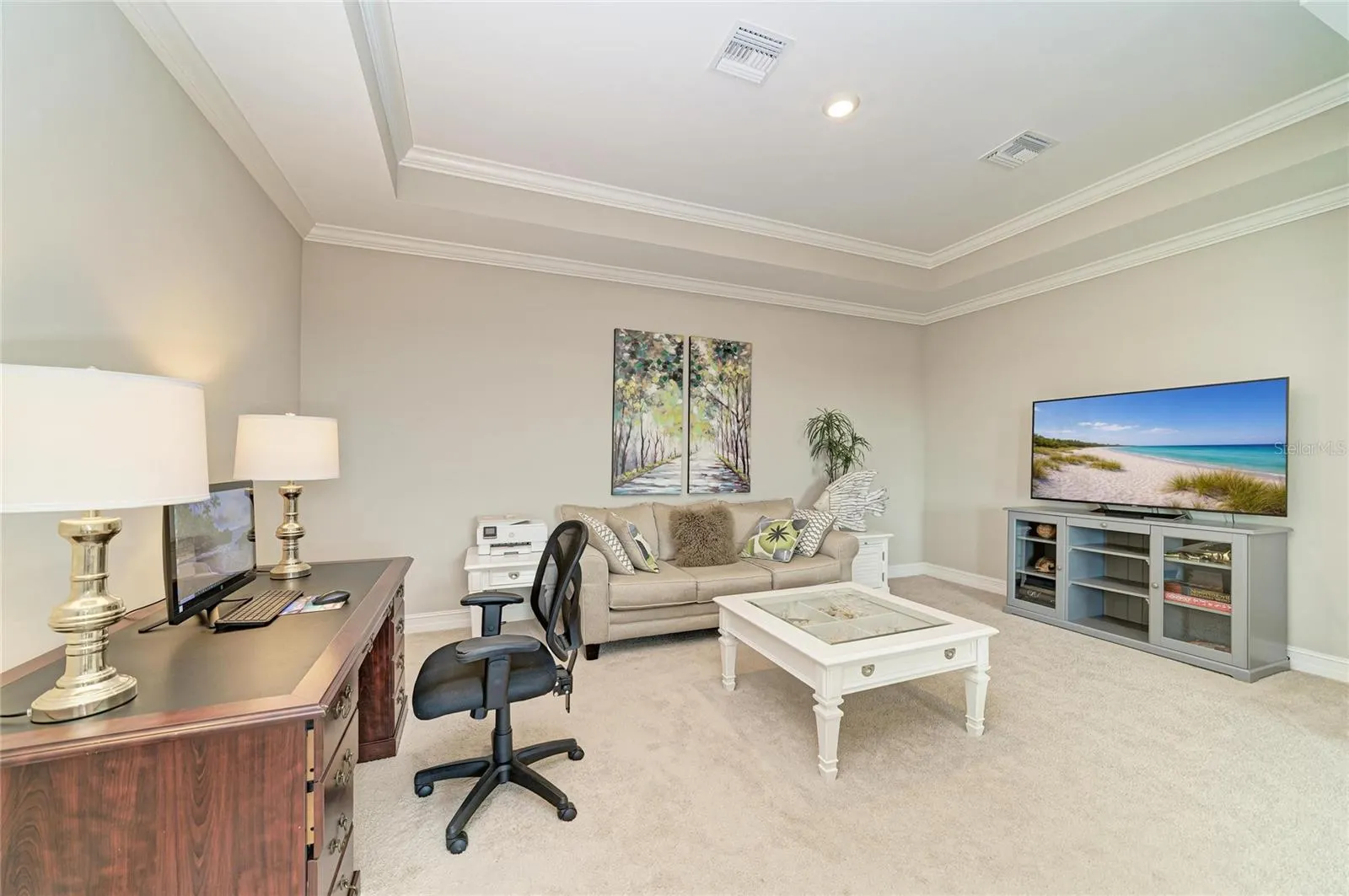 289 VILLORESI BLVD