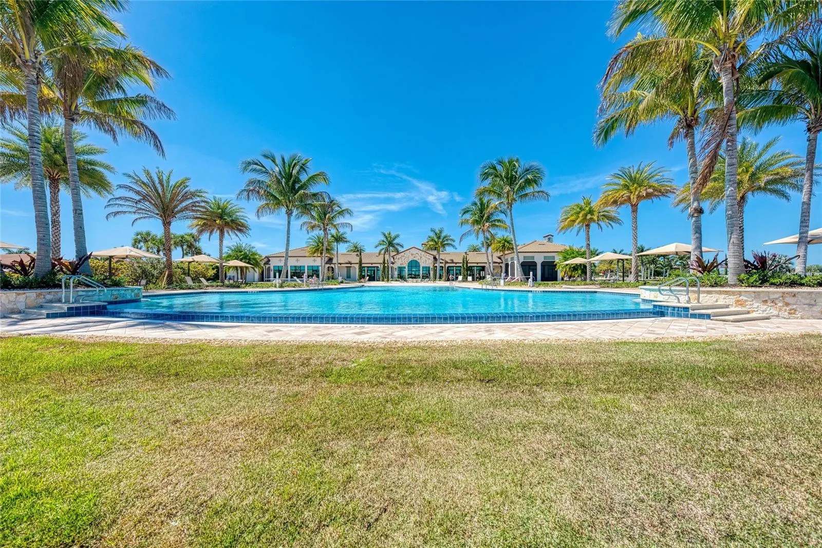 289 VILLORESI BLVD