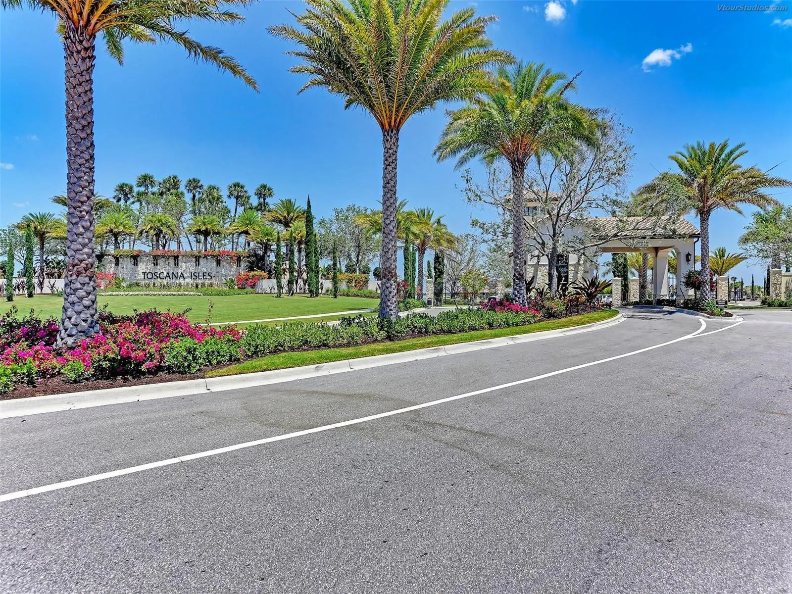 289 VILLORESI BLVD