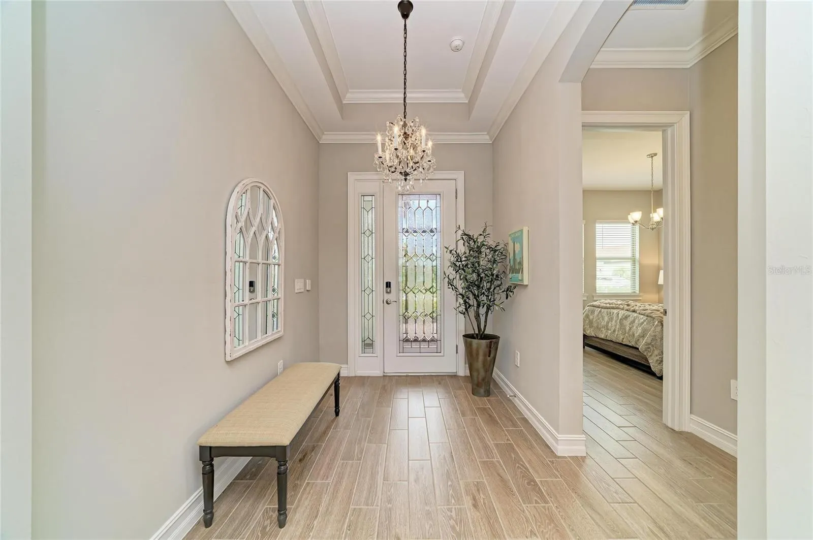 289 VILLORESI BLVD