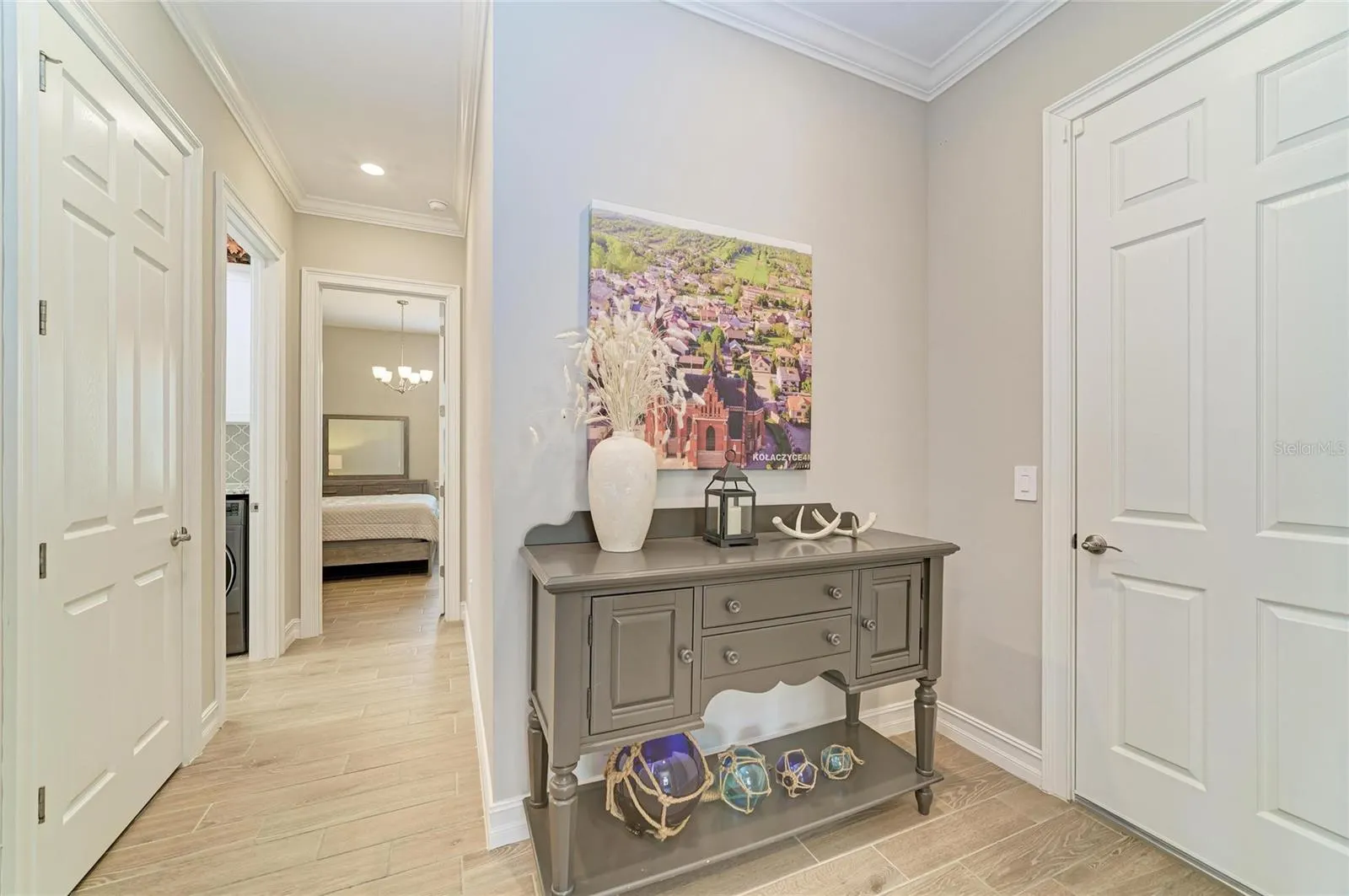 289 VILLORESI BLVD