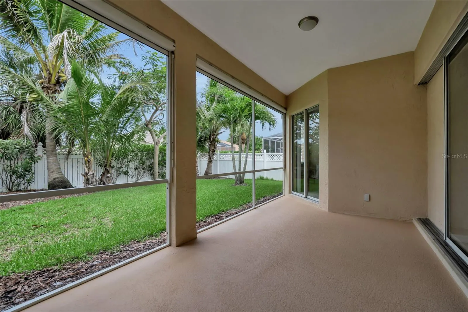 1036 OAK MEADOW LN