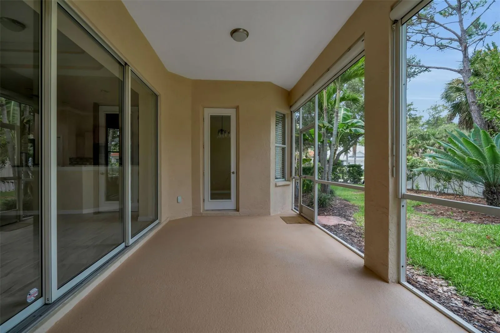 1036 OAK MEADOW LN