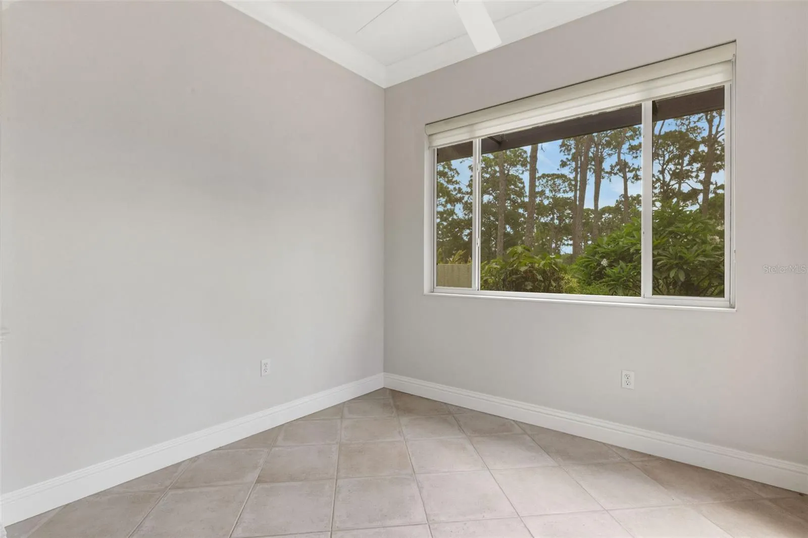 299 TURQUOISE LN