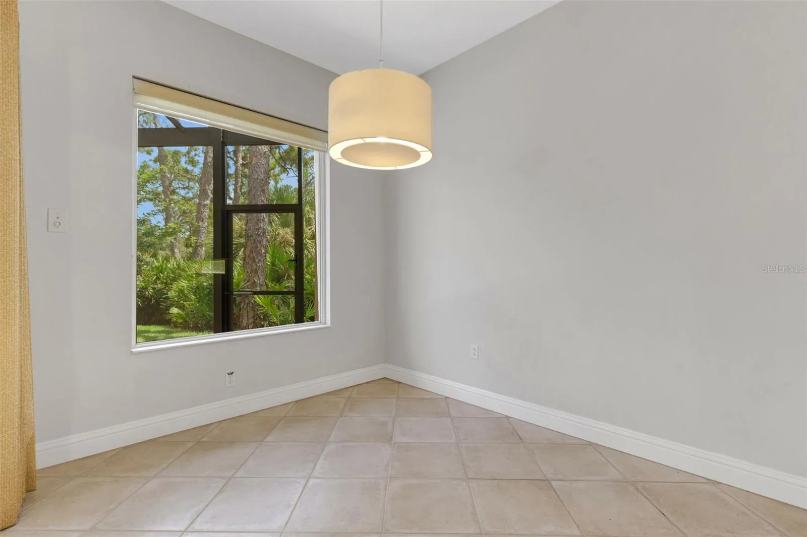 299 TURQUOISE LN
