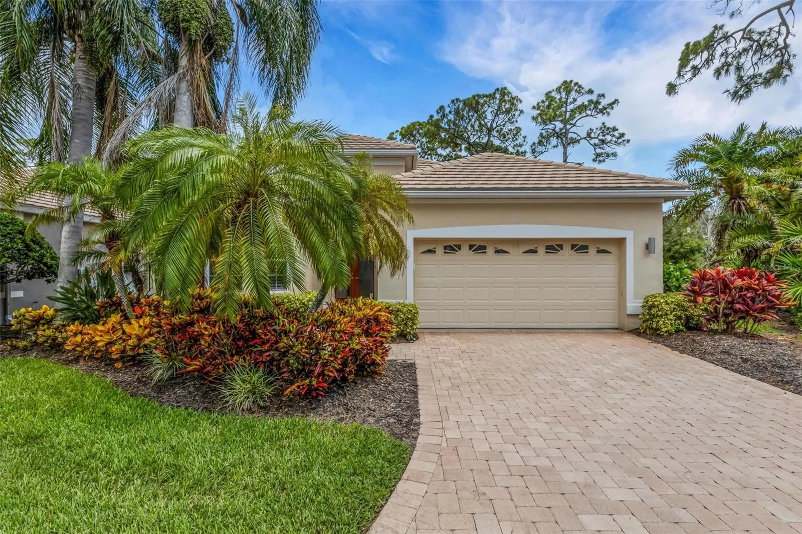 299 TURQUOISE LN