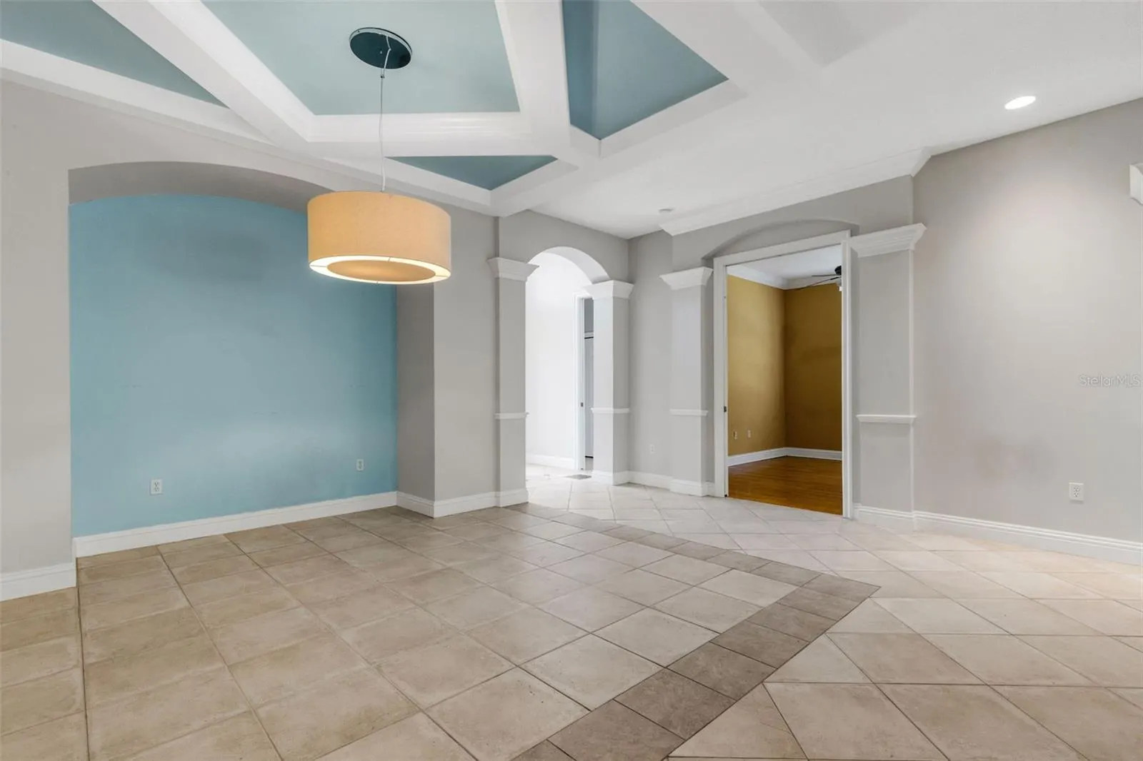 299 TURQUOISE LN