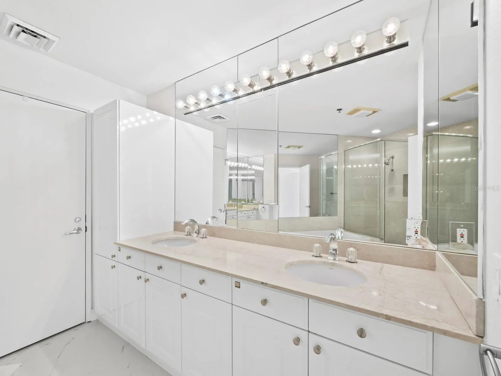 3080 GRAND BAY BLVD #512 #512