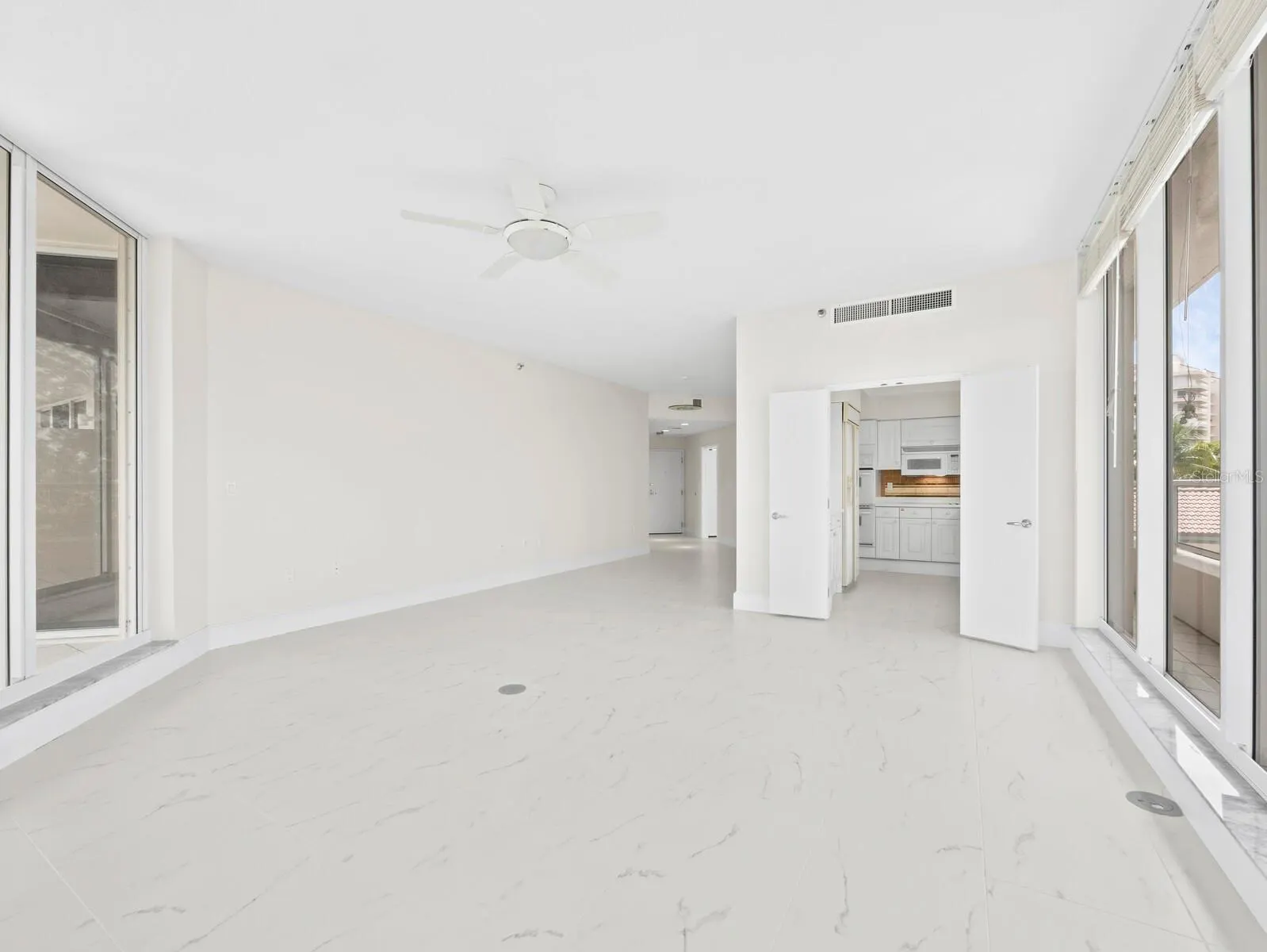 3080 GRAND BAY BLVD #512 #512
