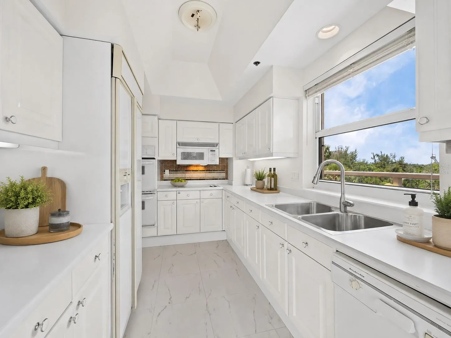 3080 GRAND BAY BLVD #512 #512