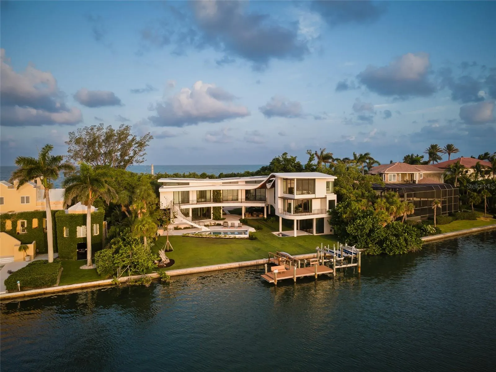 1716 CASEY KEY RD
