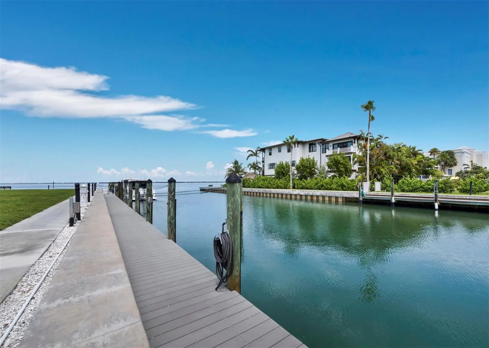 448 GULF OF MEXICO DR #A104 #A104