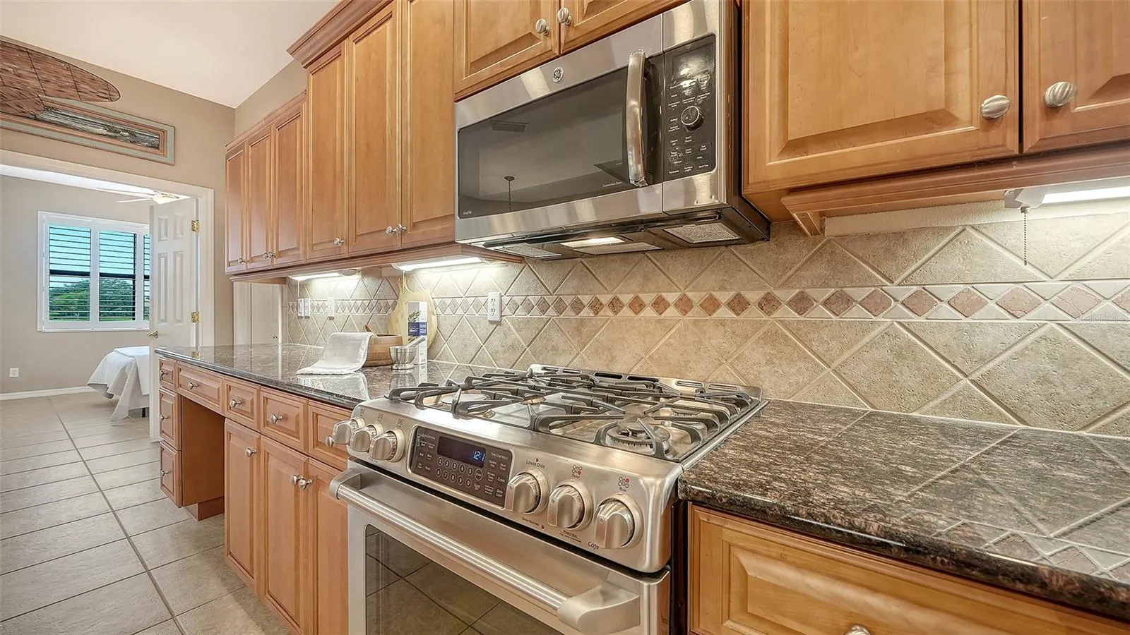 649 CRANE PRAIRIE WAY