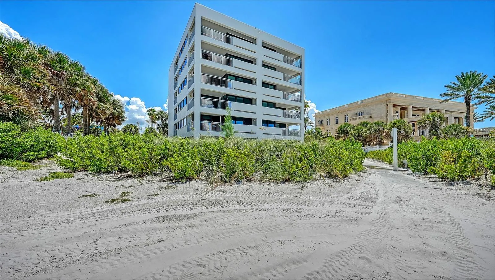 1001 POINT OF ROCKS RD #310 #310