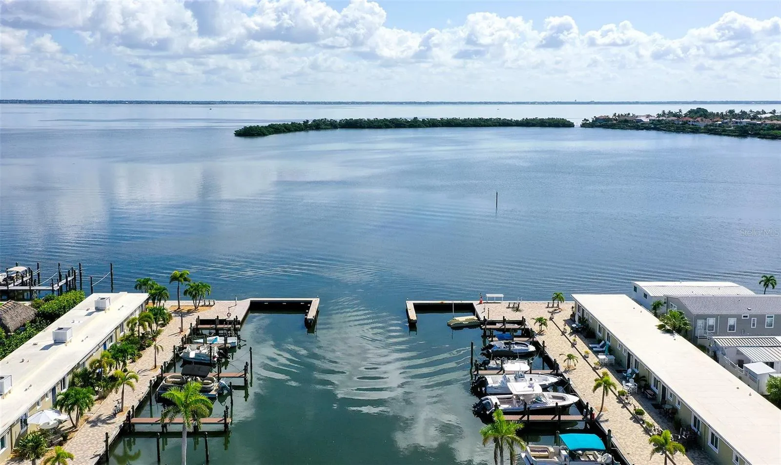 36 TWIN SHORES BLVD