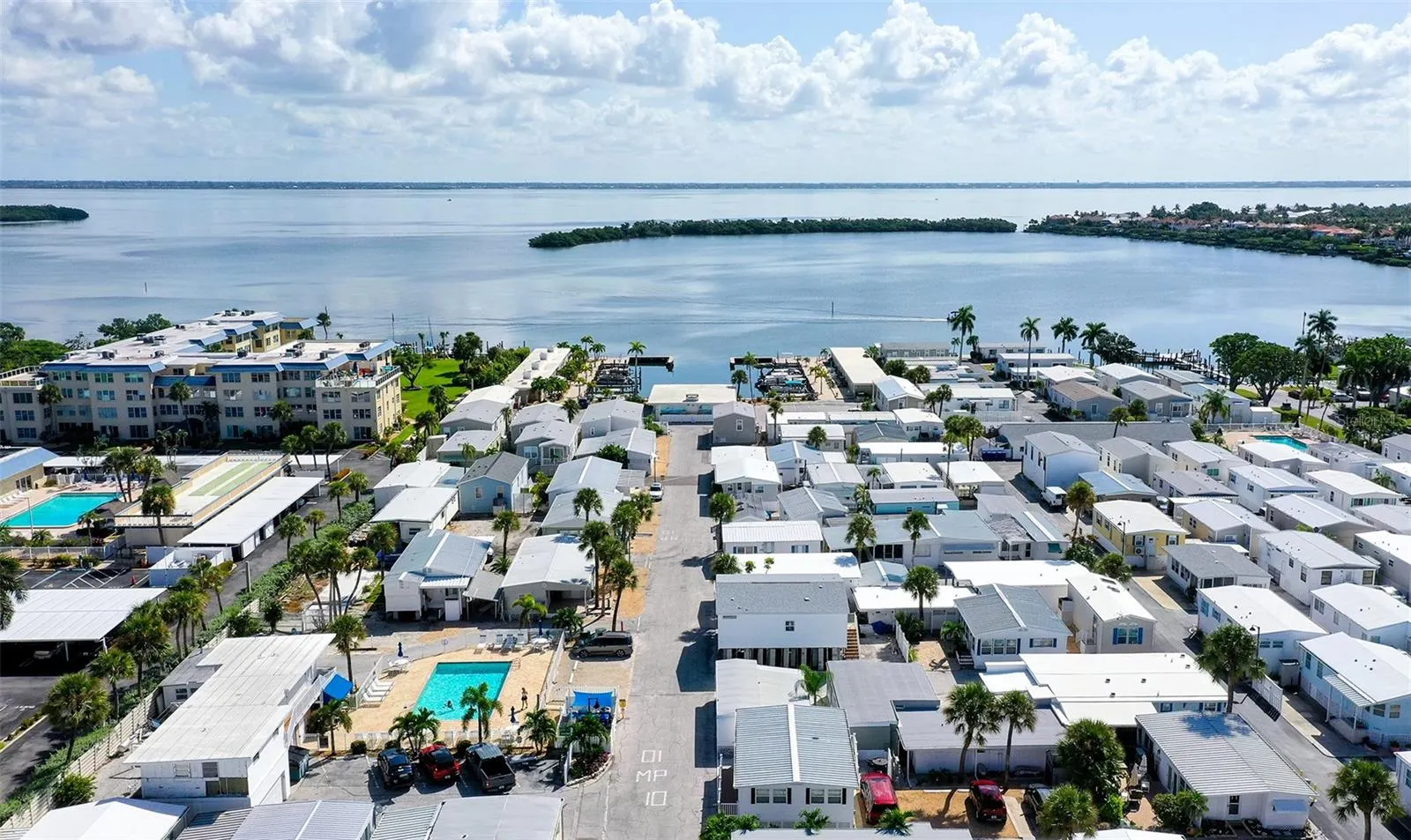 36 TWIN SHORES BLVD