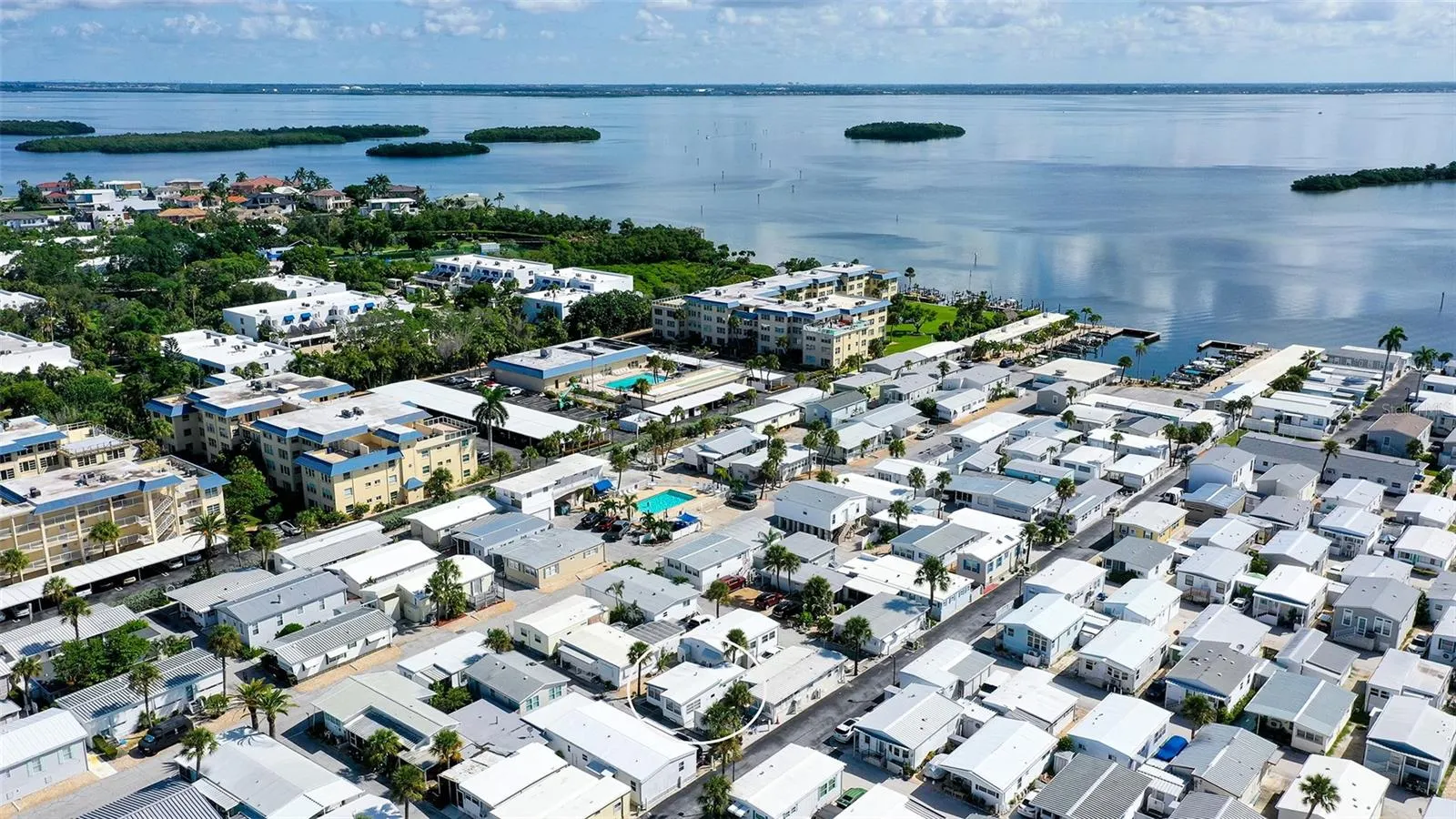 36 TWIN SHORES BLVD