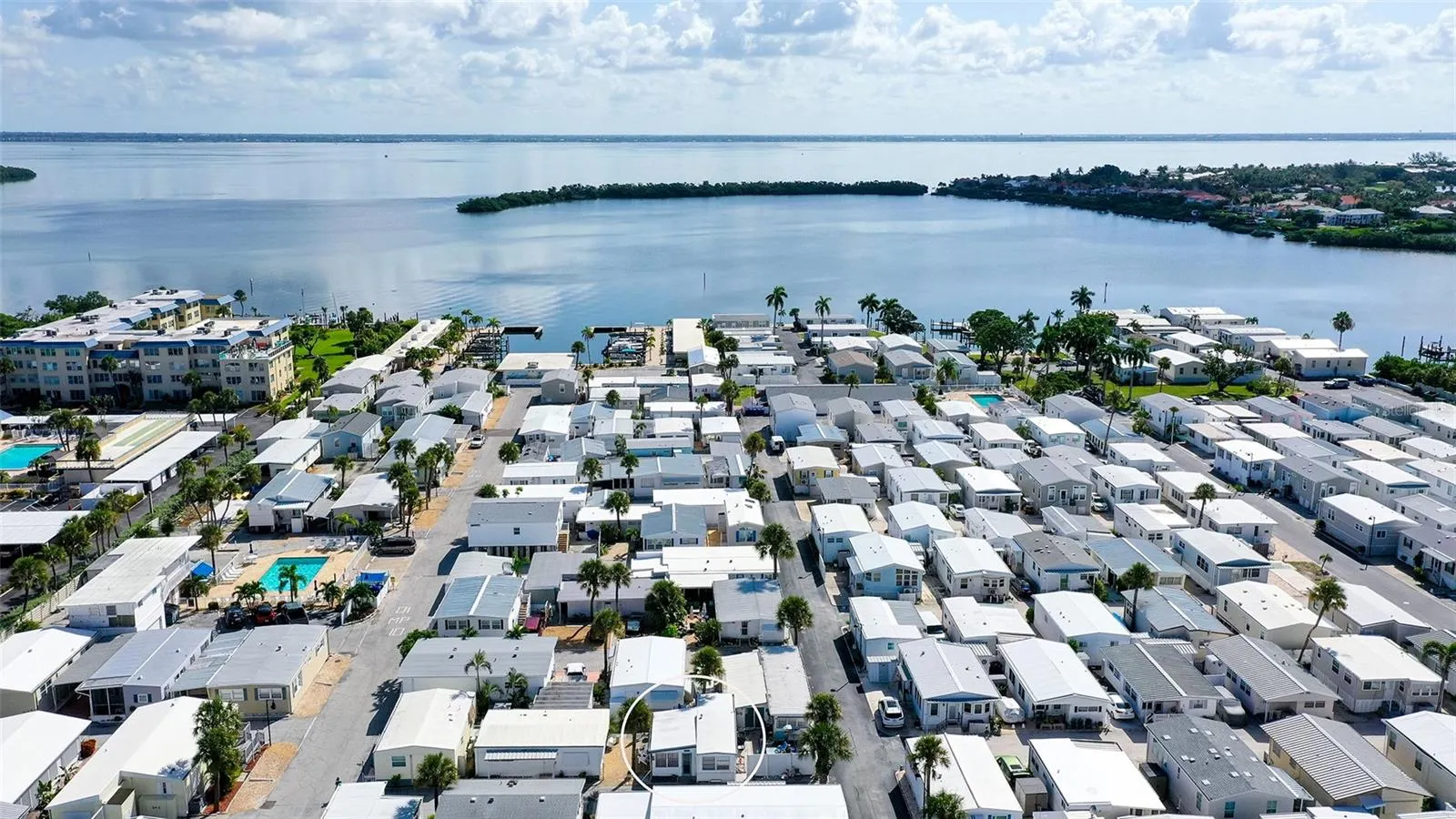 36 TWIN SHORES BLVD
