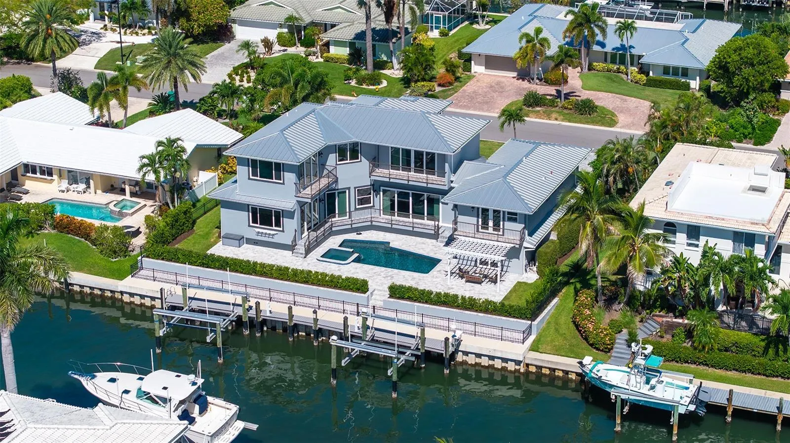 560 CHIPPING LN