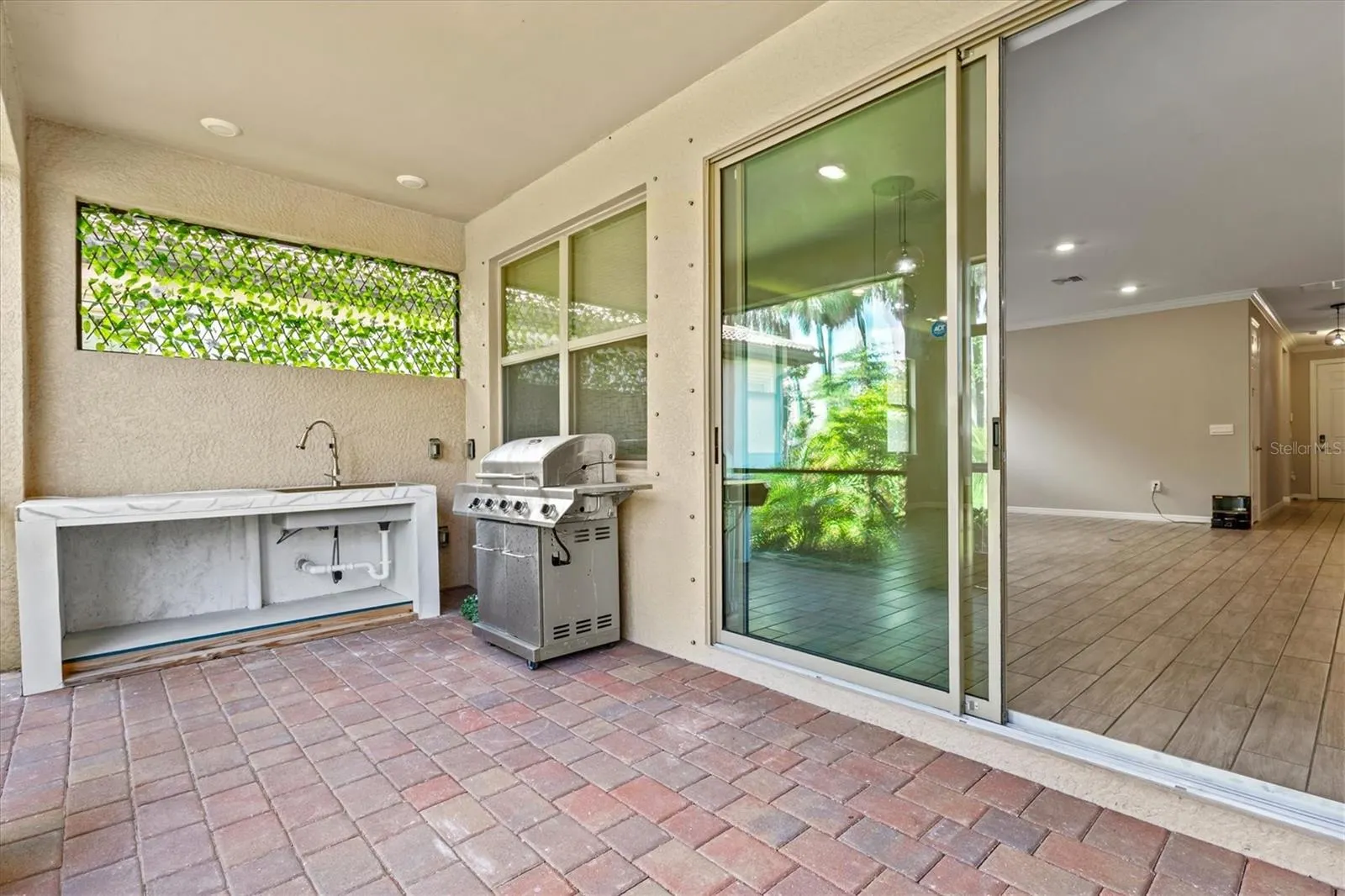 308 SOLIERA ST