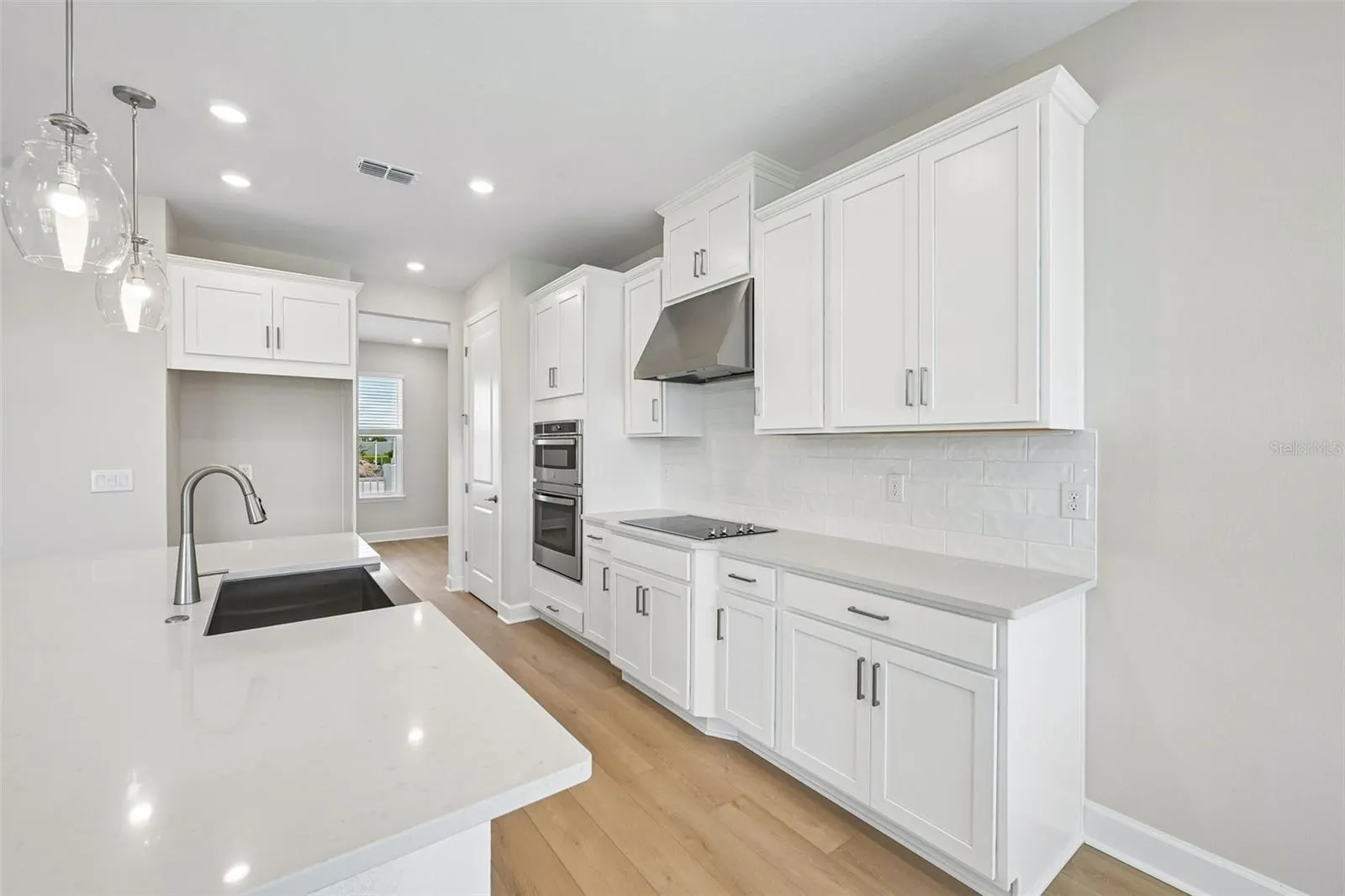 7057 FOXBORO WAY