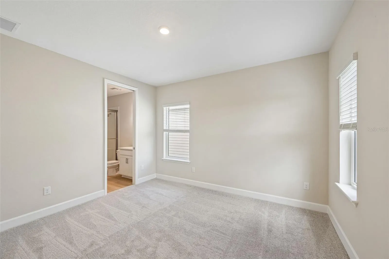 7057 FOXBORO WAY
